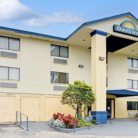 Days Inn Austin Crossroads Экстерьер фото