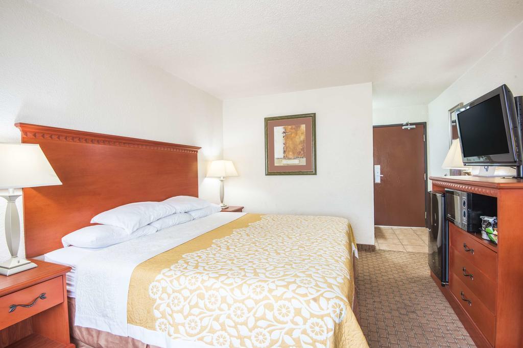 Days Inn Austin Crossroads Экстерьер фото